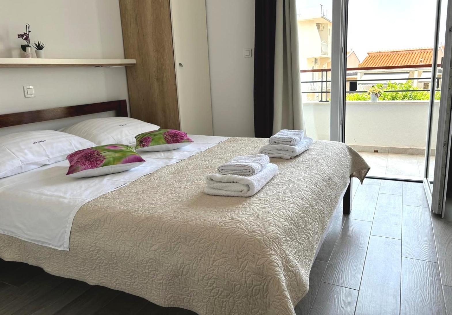 Apartmani Adria 2 Baška Voda Exterior foto