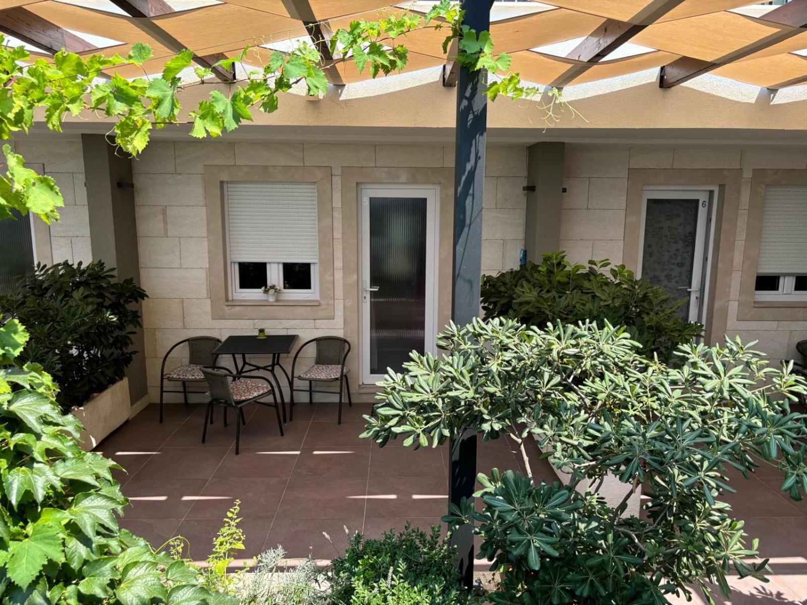 Apartmani Adria 2 Baška Voda Exterior foto